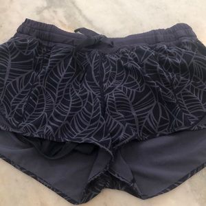 Lululemon hotty hot shorts